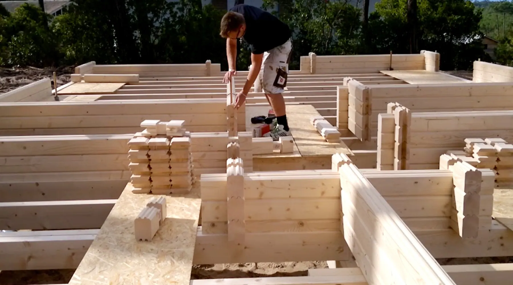 Assemblage d'angle des madriers