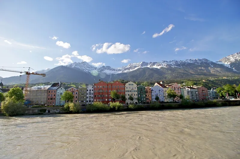 Innsbruck · les façades de Mariahilf sur l'Inn