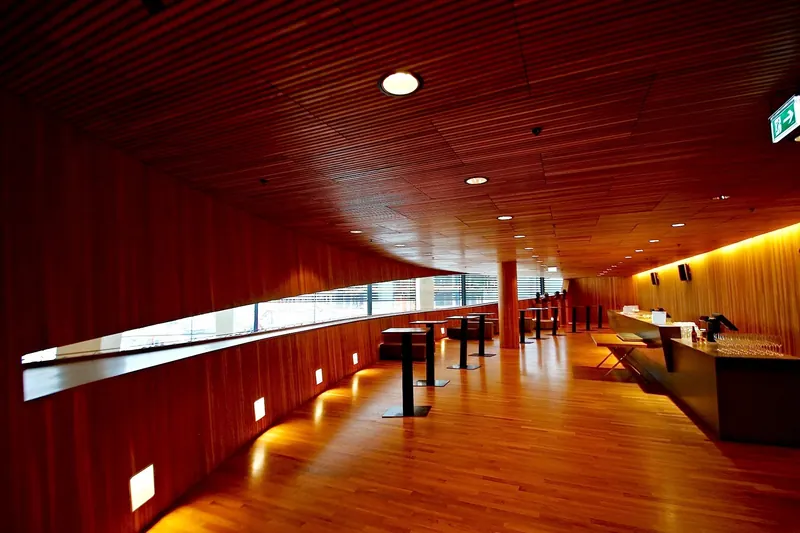 Opéra d'Oslo · lumière rasante sur le chêne