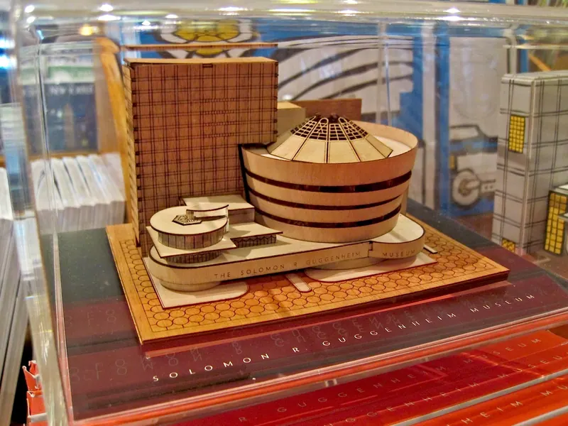 Guggenheim · maquette du musée et de son annexe